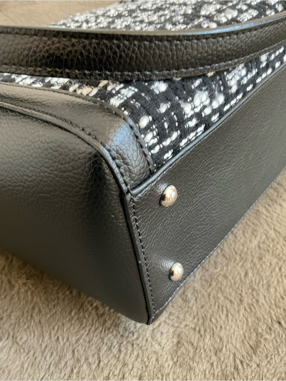 Karl Lagerfeld Paris Iris Tote - Picture 13 of 16